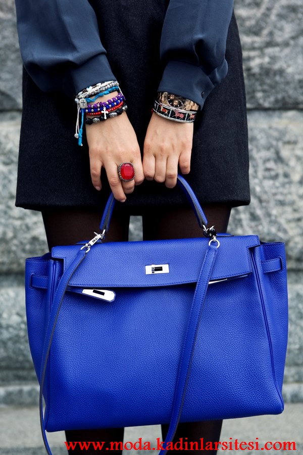 mavi kapaklı çanta modeli