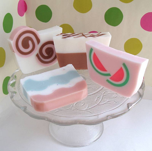 tatlı atıştırmalık şeklinde sabun modeli