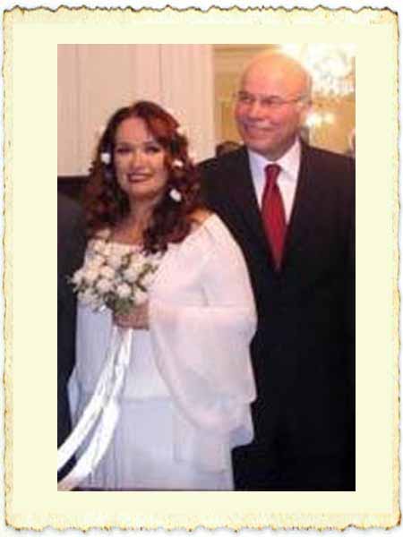 Müjde Ar ile Ercan Karakaş'ın evlilik resmi