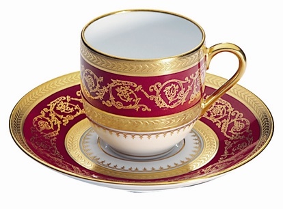 Bordo porselen altın yaldızlı türk kahvesi fincanı